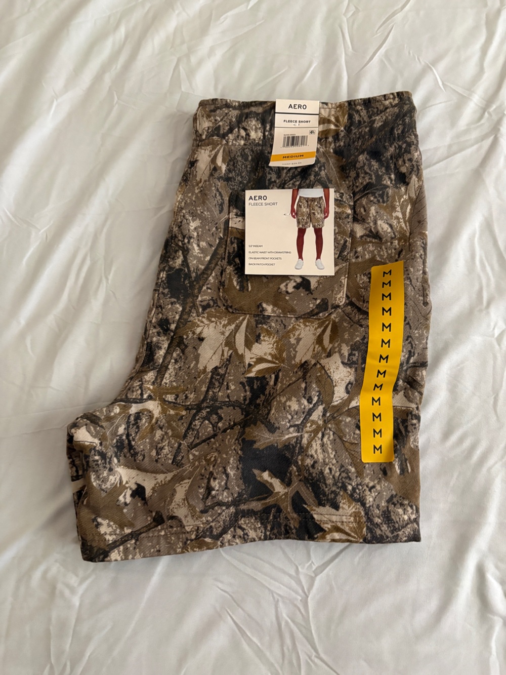 Aeropostale Mens Hunting Leaf Camo Athletic Fleece Shorts Medium Pocket Aero NWT